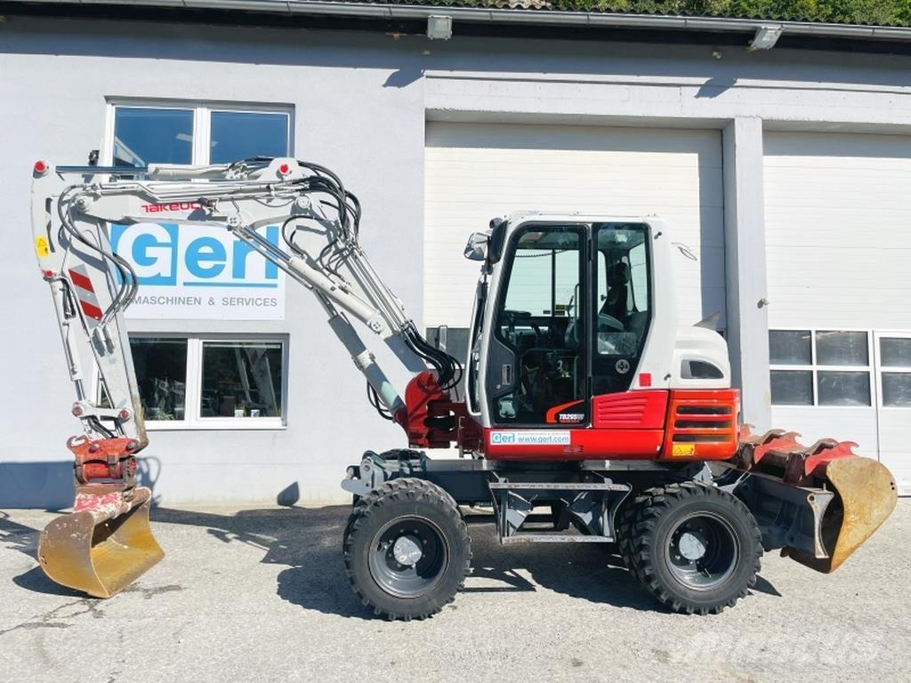 Takeuchi TB295W Bageri točkaši