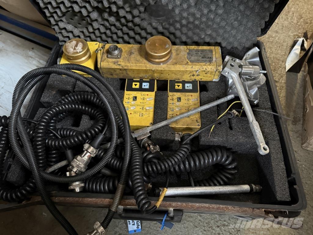 Volvo ABG P 6870 C Asfaltni finišeri