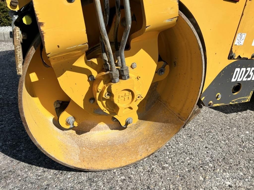 Volvo DD25B Valjci sa duplim bubnjem