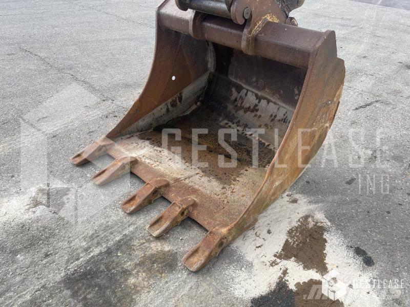 Doosan DX235LC Bageri guseničari