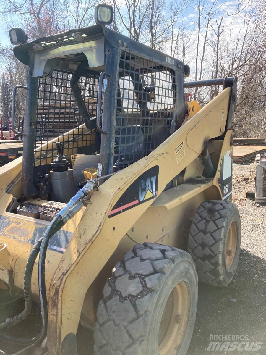 CAT 262B Skid steer mini utovarivači
