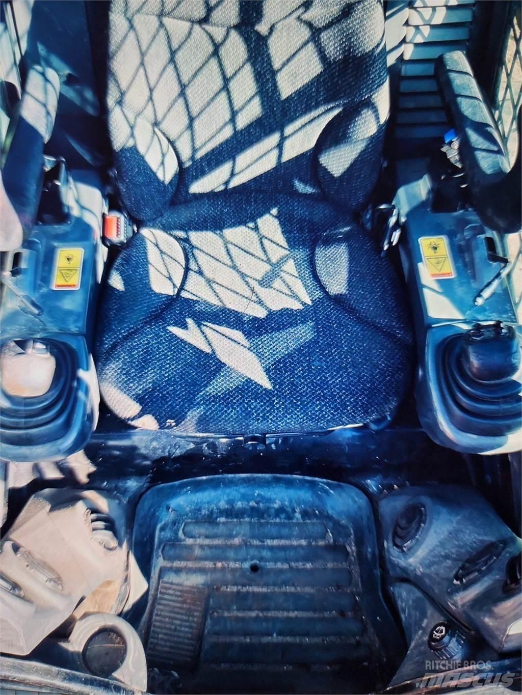 CAT 299D2 Skid steer mini utovarivači