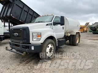 Ford F750 Kamioni za vodu