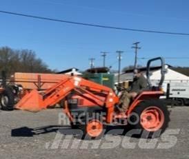 Kubota L3400 Traktori