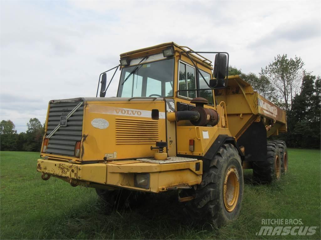 Volvo A25C Kiperi kamioni