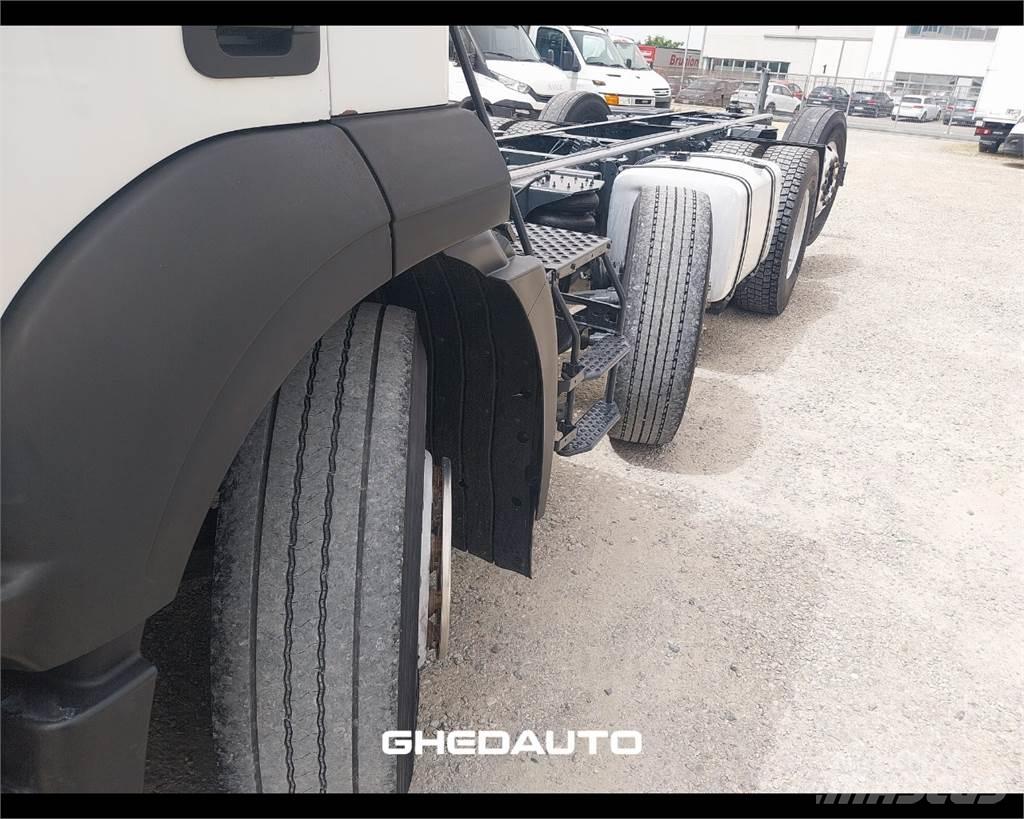 Iveco AD440S42 Sanduk kamioni