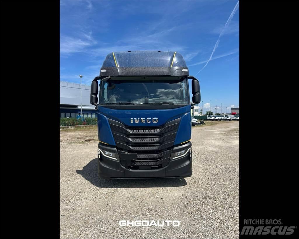 Iveco AS260S48S Sanduk kamioni