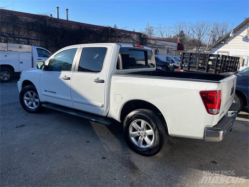 Nissan Titan Pik up kamioni