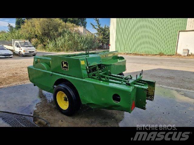 John Deere 359 Prese/balirke za četvrtaste bale