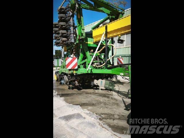 John Deere 750A Ostale mašine i oprema za setvu i sadnju