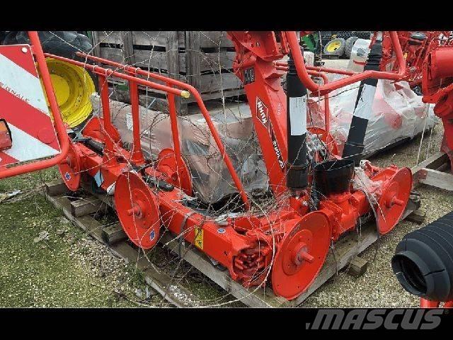 Kuhn 10812 Okretači i sakupljači sena