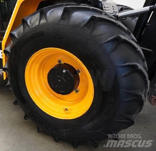 JCB 940-4 Vanterenski viljuškar