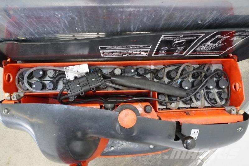 Linde L 12 379 Samopogonski ručni viljuškari