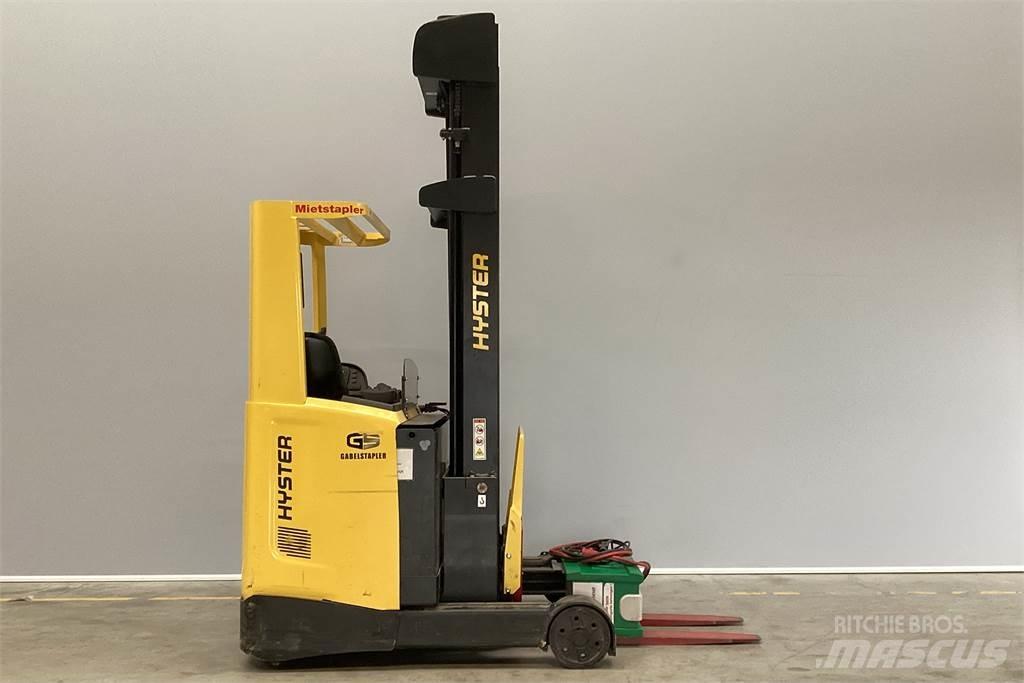 Hyster R1.4 Viljuškari sa pomičnim stupom
