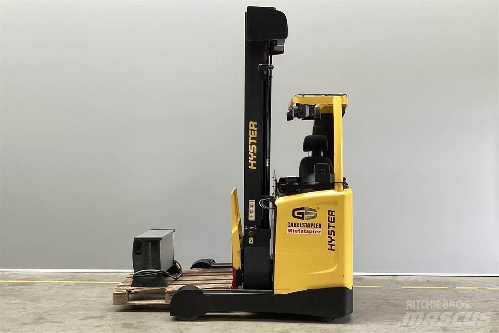 Hyster R1.4 Viljuškari sa pomičnim stupom