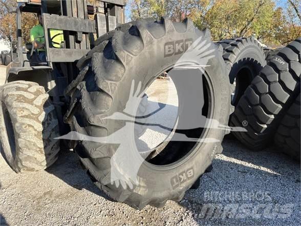 BKT 710/70R42 Ostalo za građevinarstvo
