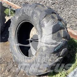 Titan 19.5L24 Gume, točkovi i felne