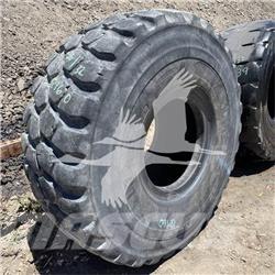 Titan 26.5R25 Gume, točkovi i felne