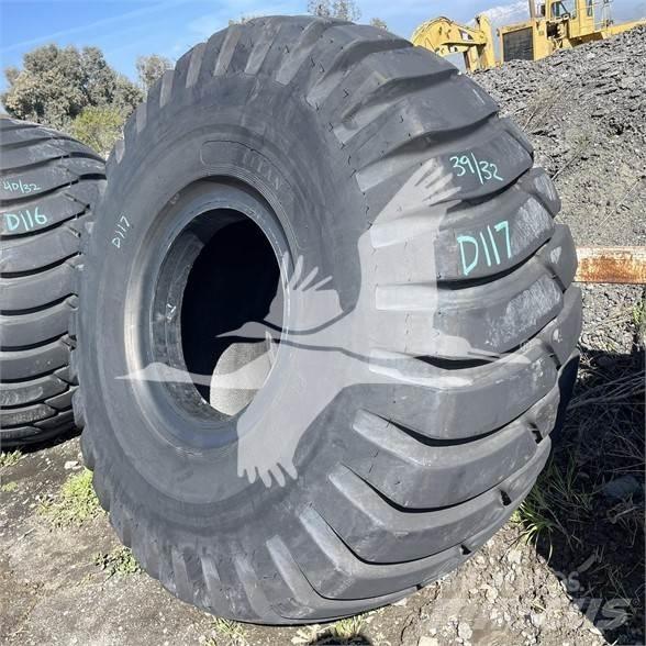 Titan 29.5x25 Gume, točkovi i felne