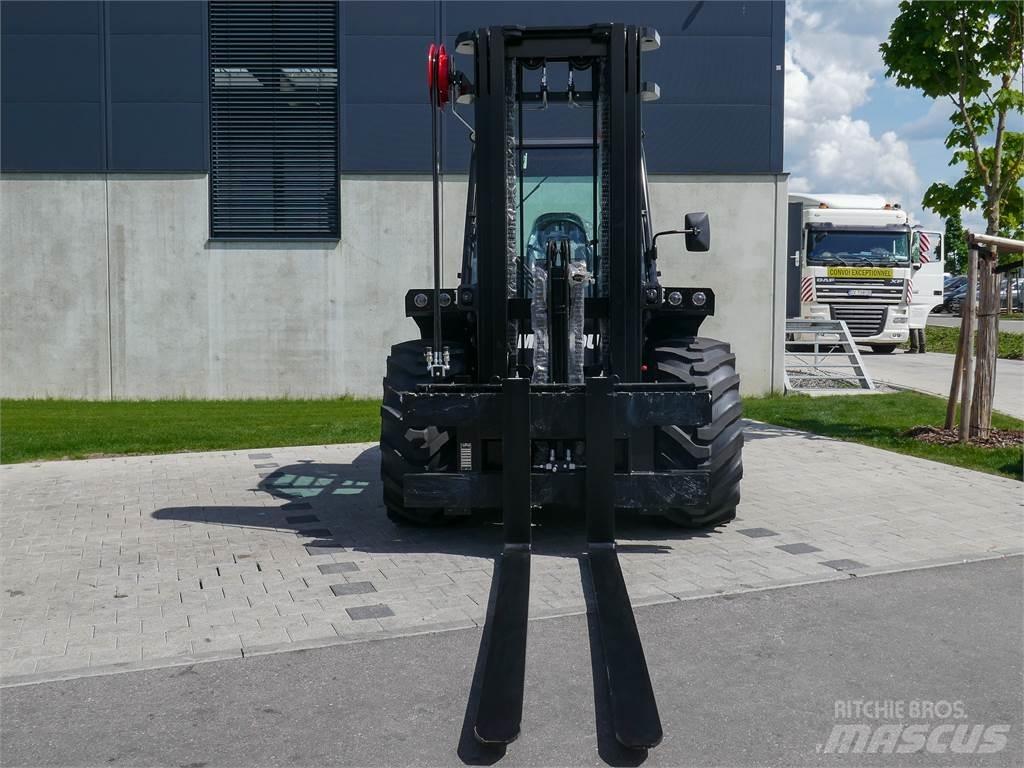 Manitou M 50-4 Vanterenski viljuškar