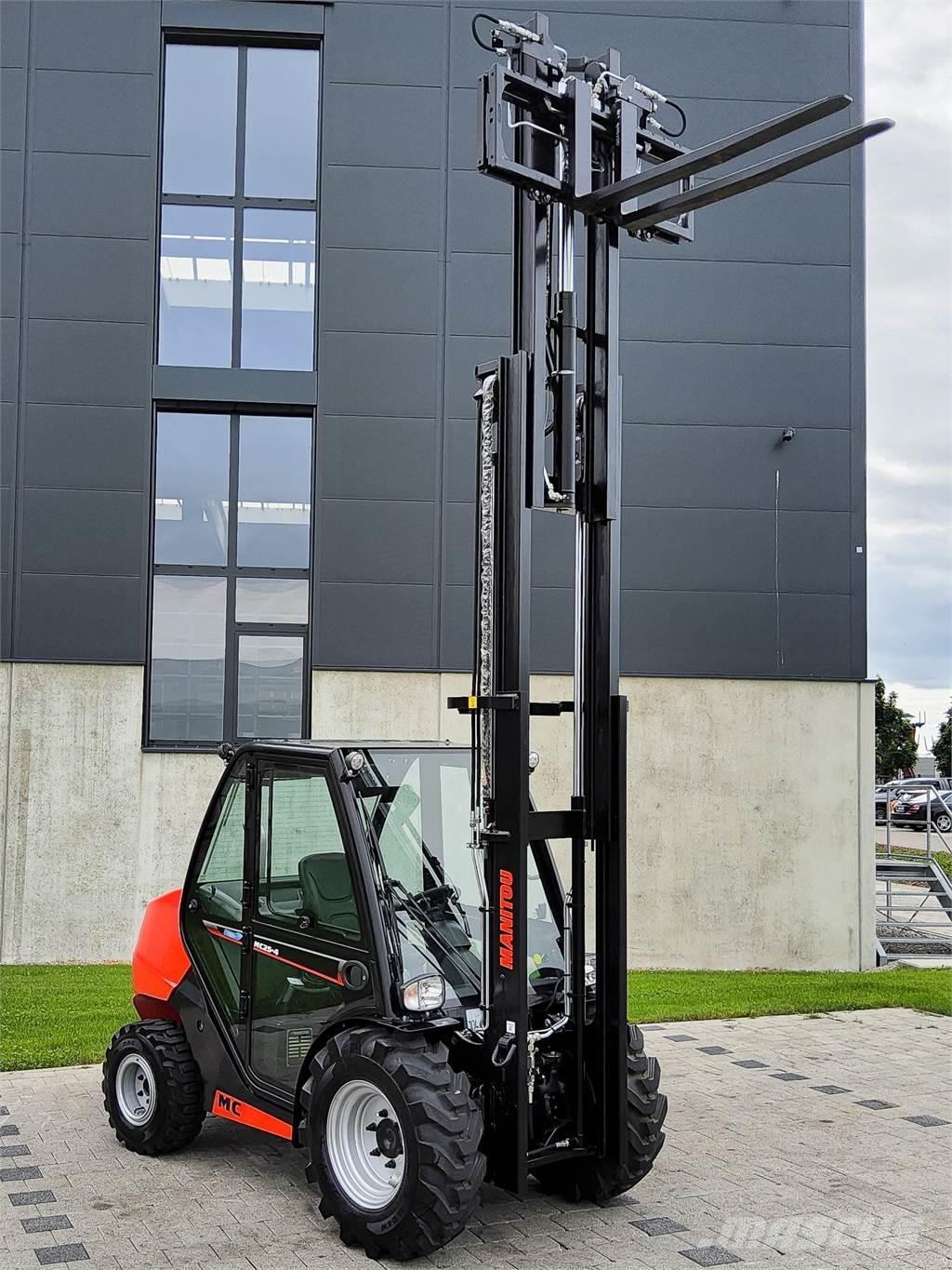 Manitou MC 25-4 Vanterenski viljuškar