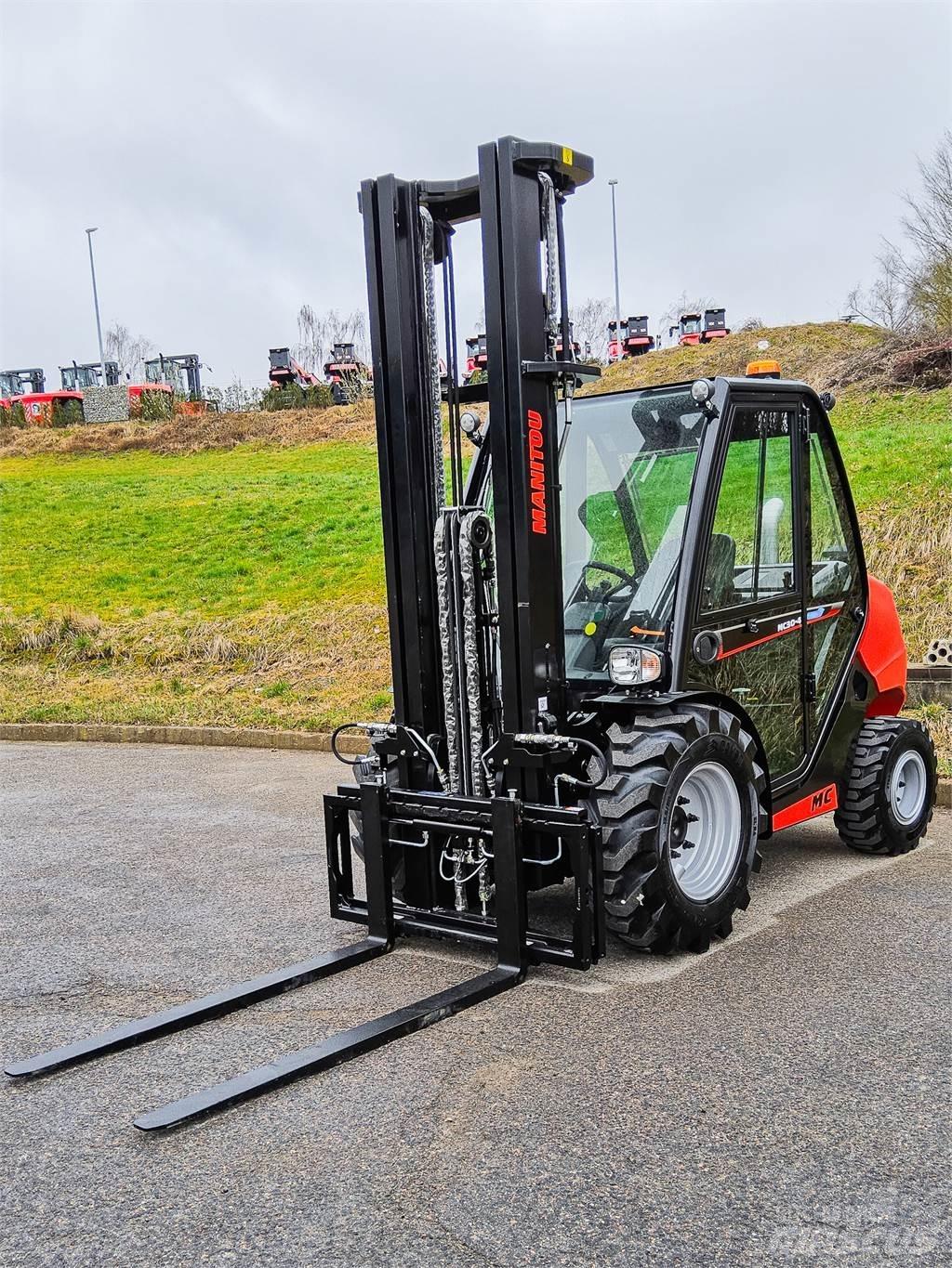 Manitou MC 30-4 Vanterenski viljuškar
