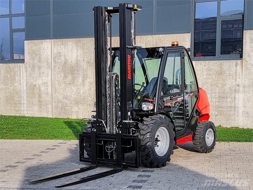 Manitou MC 30-4 Vanterenski viljuškar