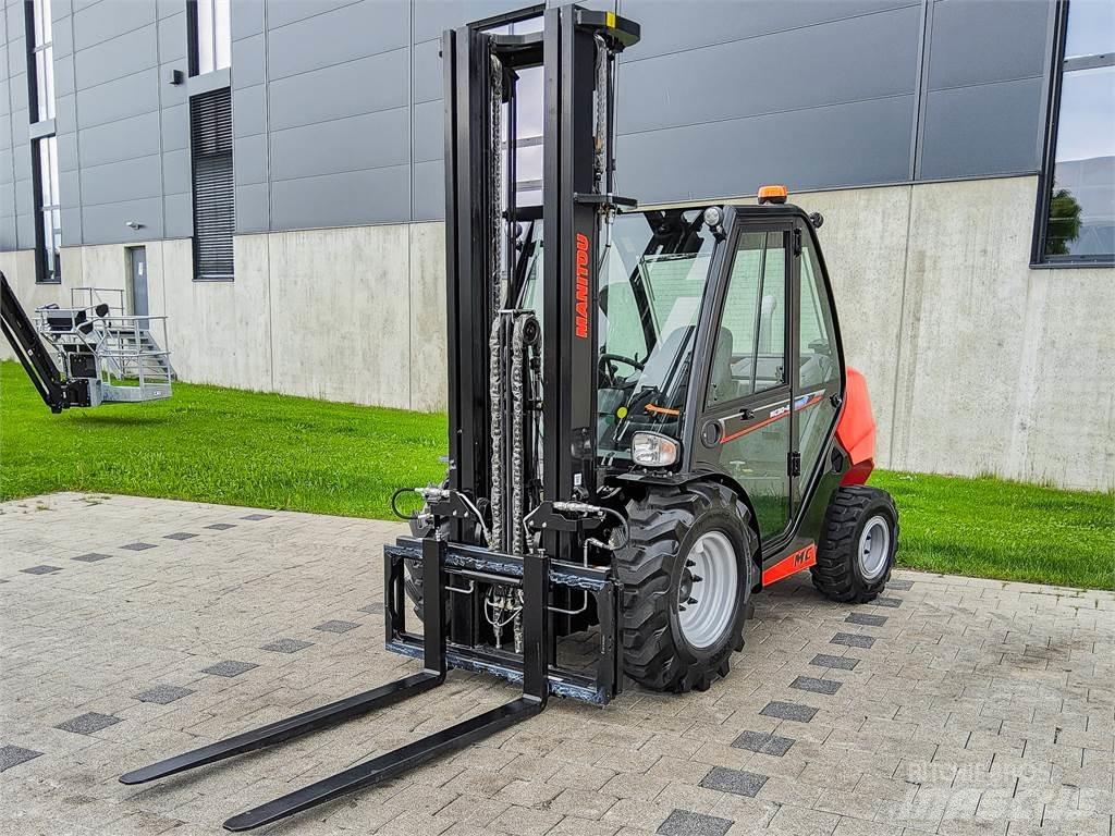 Manitou MC 30-4 Vanterenski viljuškar