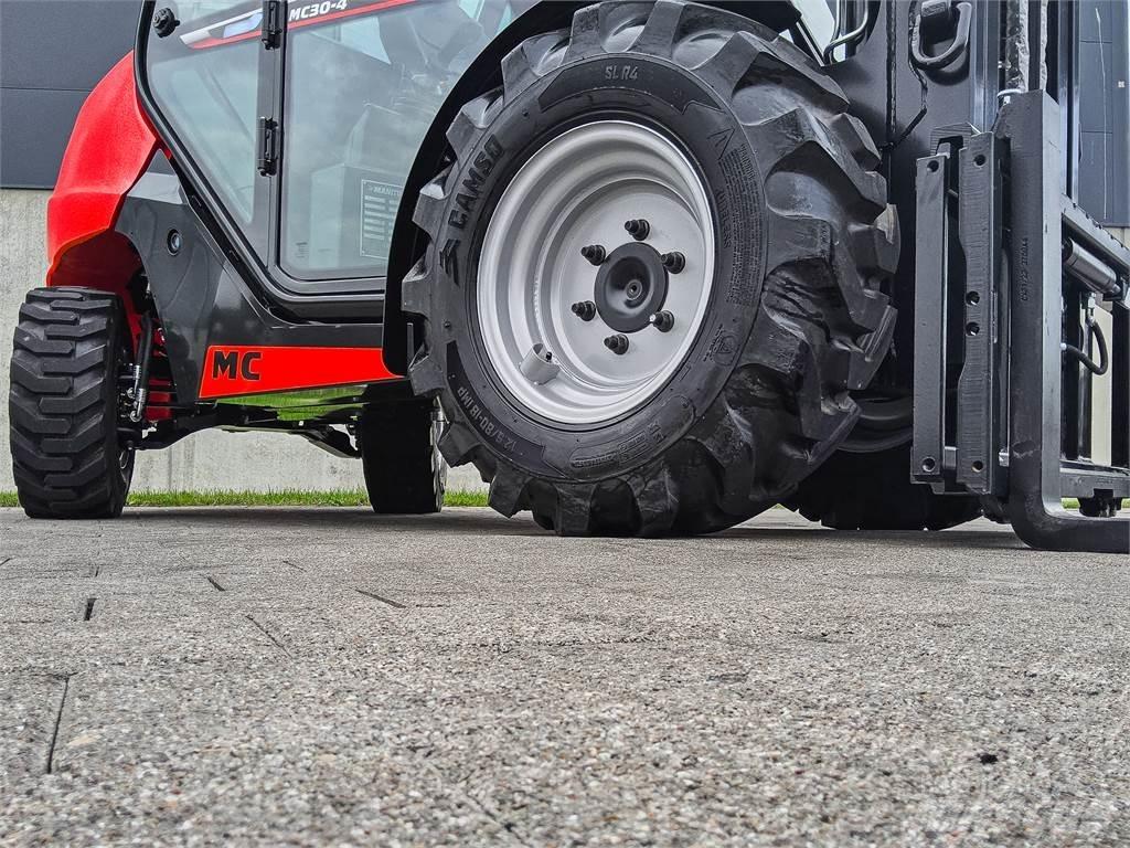 Manitou MC 30-4 Vanterenski viljuškar