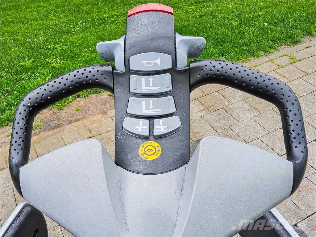 Still EXV SF16i Ručni električni viljuškar