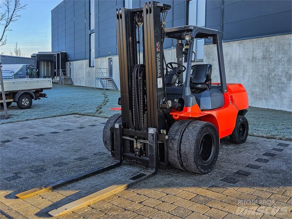 Toyota 7 FDU 45 Dizelski viljuškari