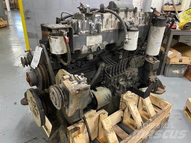 Komatsu SA6D125E-2 Motori za građevinarstvo