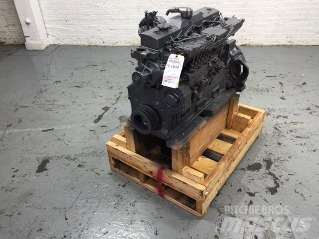 Komatsu SAA6D95 Motori za građevinarstvo