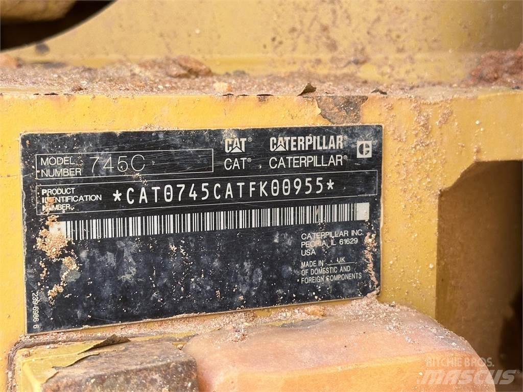 CAT 745C Zglobni damperi
