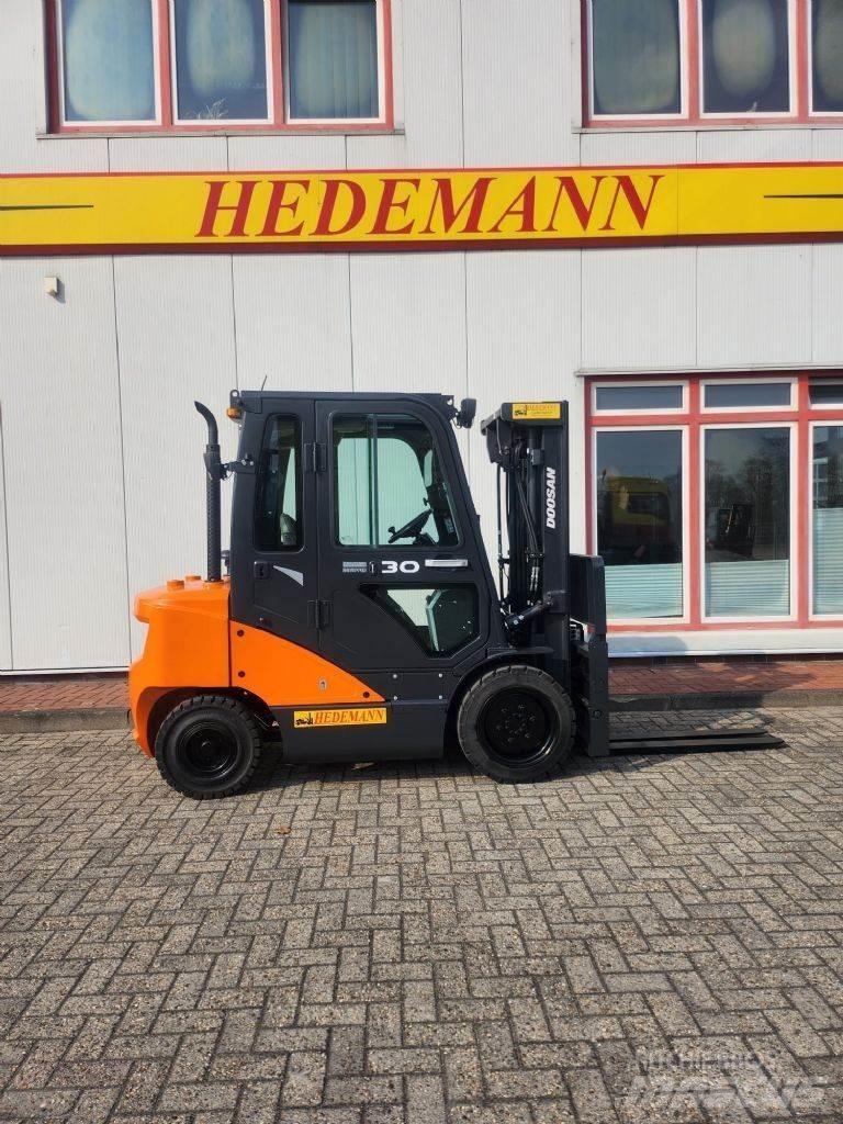 Doosan D30S-7 Dizelski viljuškari