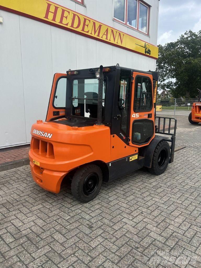 Doosan D45SC-5 Dizelski viljuškari