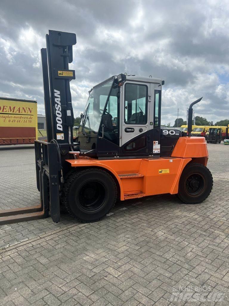 Doosan D90S-7 Dizelski viljuškari