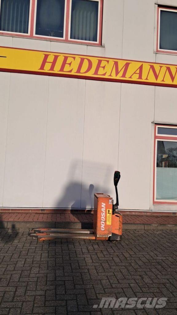 Doosan LEDH18 Ručni paletar