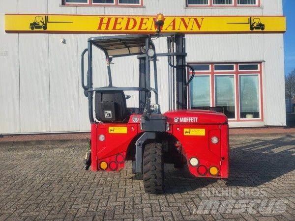 Moffett M4 25.3 Vanterenski viljuškar