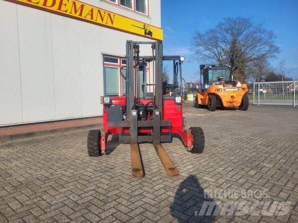 Moffett M4 25.3 Vanterenski viljuškar