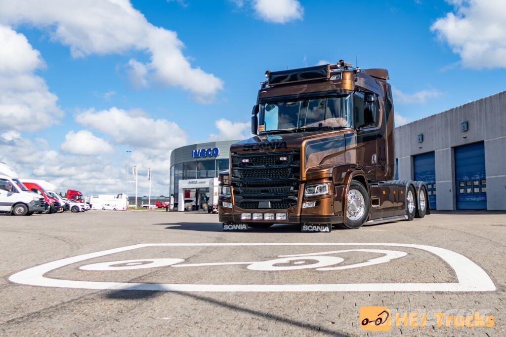 Scania RT520 A6x2NB Tegljači