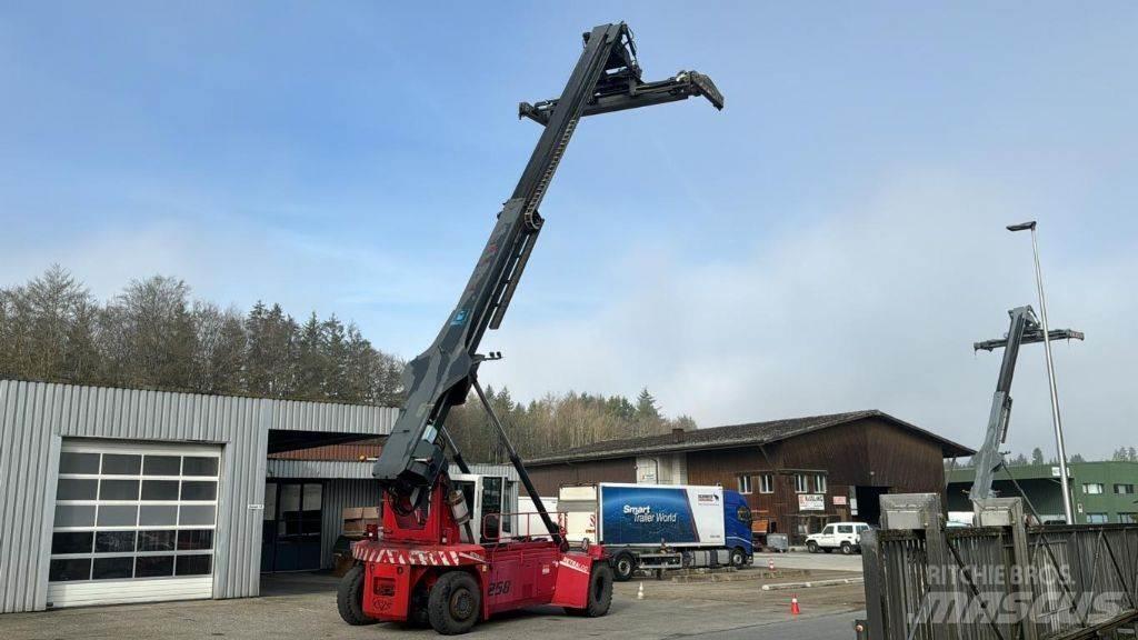 CVS Ferrari F258.6 Dohvatni viljuškari