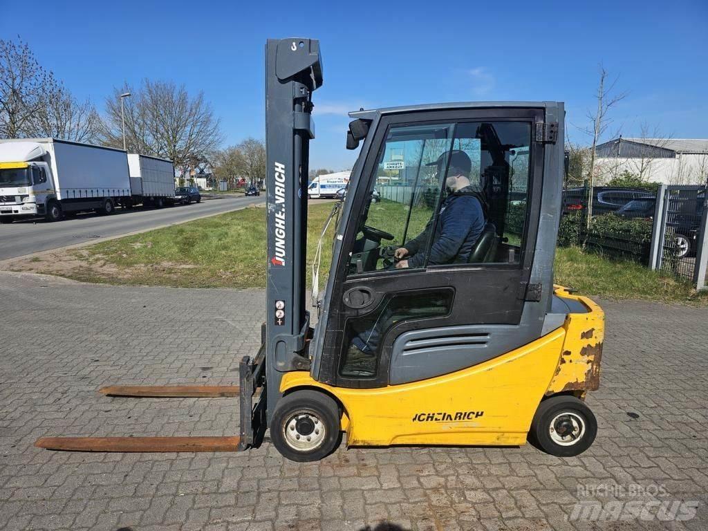 Jungheinrich EFG320 Električni viljuškari