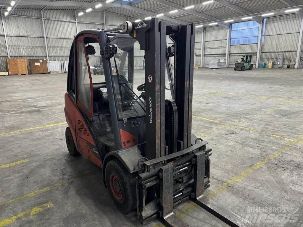 Linde H30D-02 Dizelski viljuškari