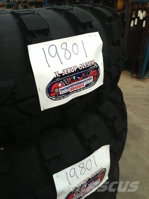  13.00-18 dæk 340-45 - 7 stk. Gume, točkovi i felne