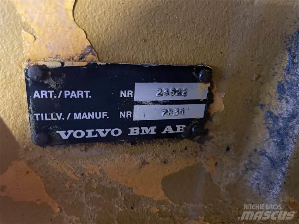  Bagaksel ex. Volvo 4400 Osovine