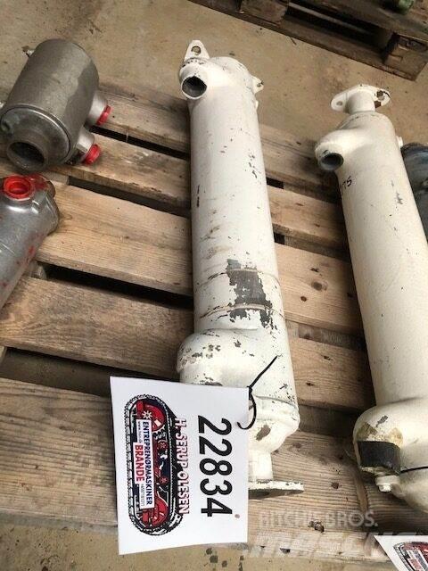 Bowman FD8492 Oliekøler Ostalo za građevinarstvo