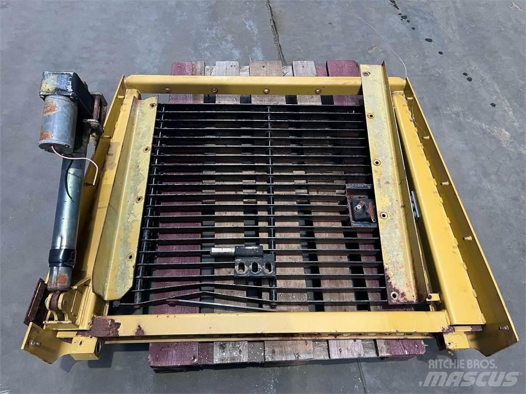 CAT 962GII Kølergrill Ostale komponente za građevinarstvo