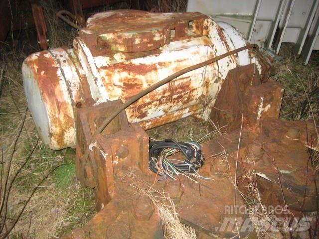 Demag 15 ton Utovorne dizalice, vitla i liftovi za materijal