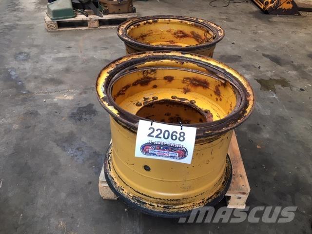  Fælge ex. Volvo L90B - 2 stk. Gume, točkovi i felne